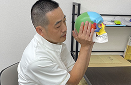 M式テクニックに出会い施術を受け今では頭痛を克服しています。だからこそ頭痛の方を人一倍救いたいのです。